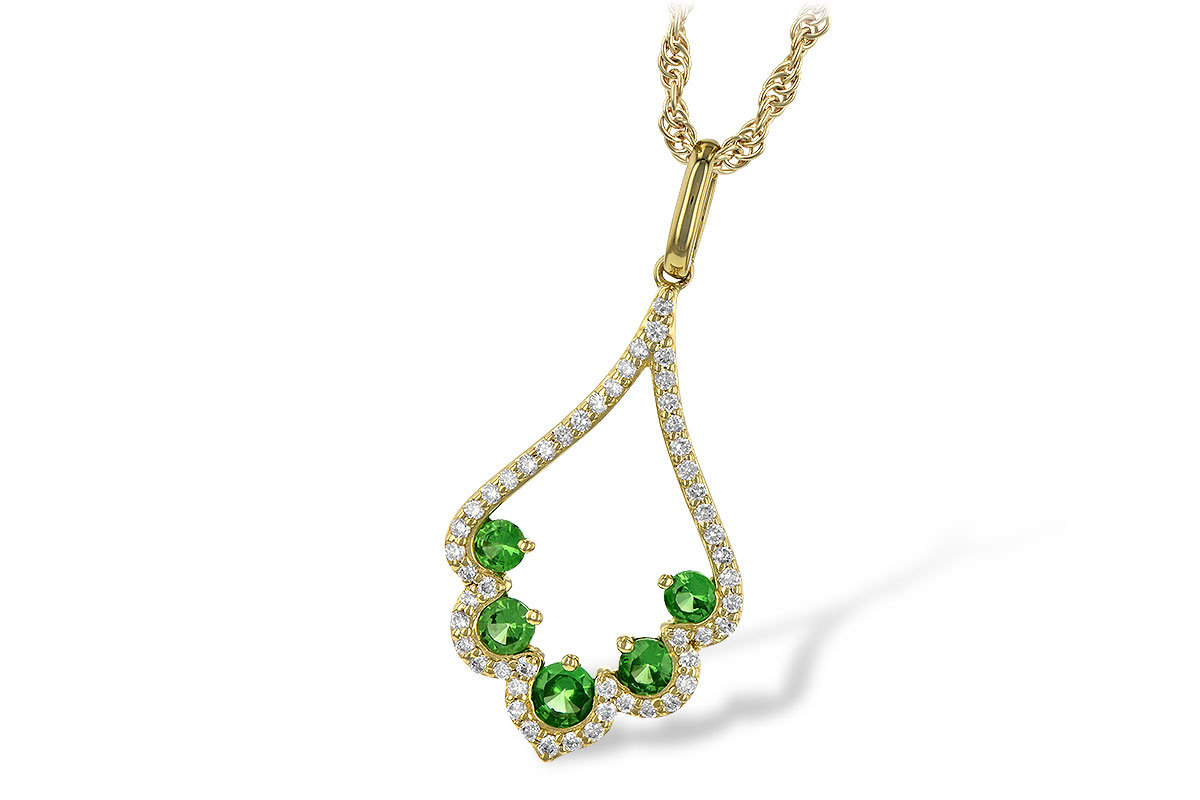 A226-73485: NECK .34 GREEN GARNET .53 TGW