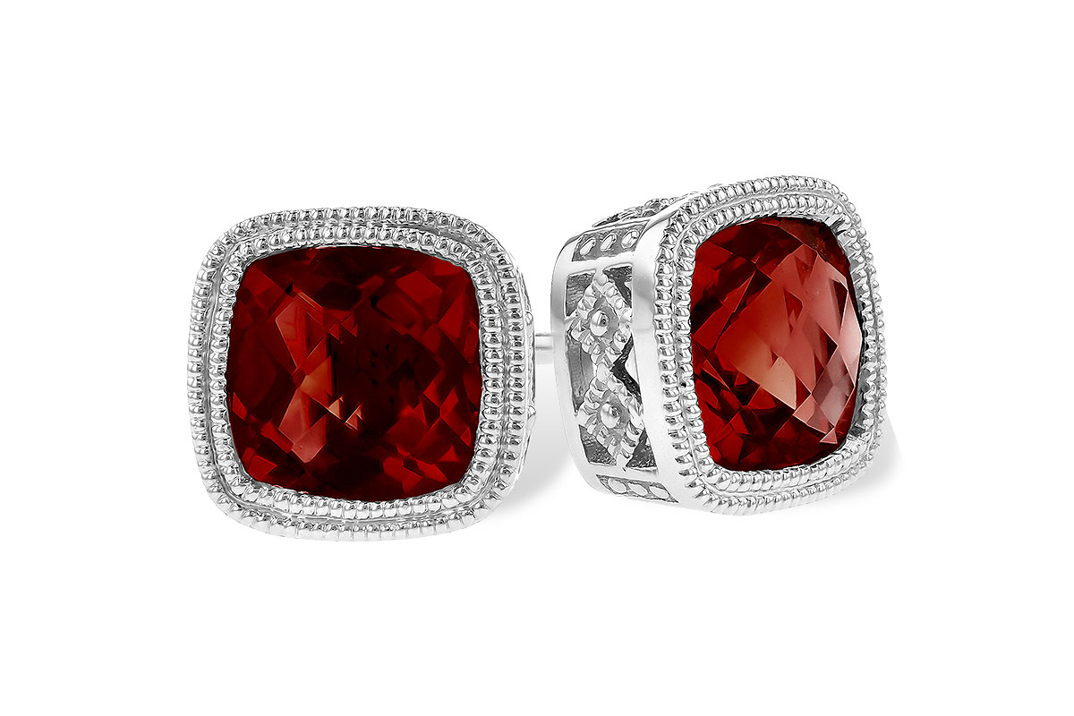 C309-46267: EARR 2.50 TW GARNET