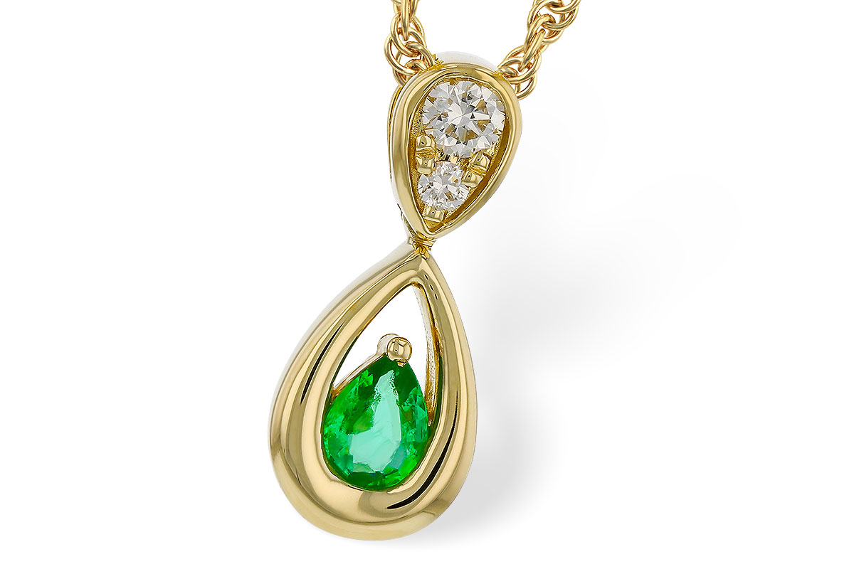E311-31685: NECKLACE .10 EMERALD .16 TGW (4x3 EMER)