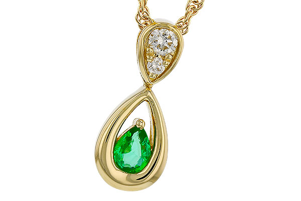 E311-31685: NECKLACE .10 EMERALD .16 TGW (4x3 EMER)